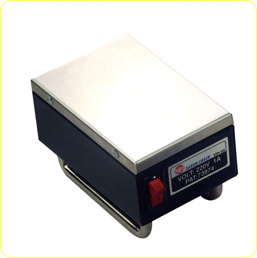 DEMAGNETIZER