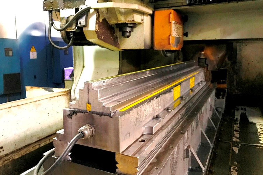 Applicazione per la lavorazione di guide lineari 4