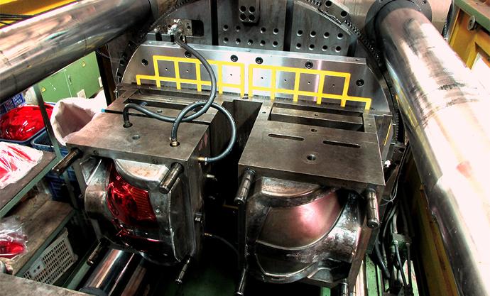 Cambio Stampi in Azione